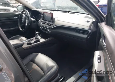 2019 Nissan Altima 2.5 Sr z USA, uszkodzony, nr VIN 1N4BL4CW0KN324973